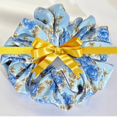 Subscription Gift Offer: 6 Velvet XL Scrunchies
